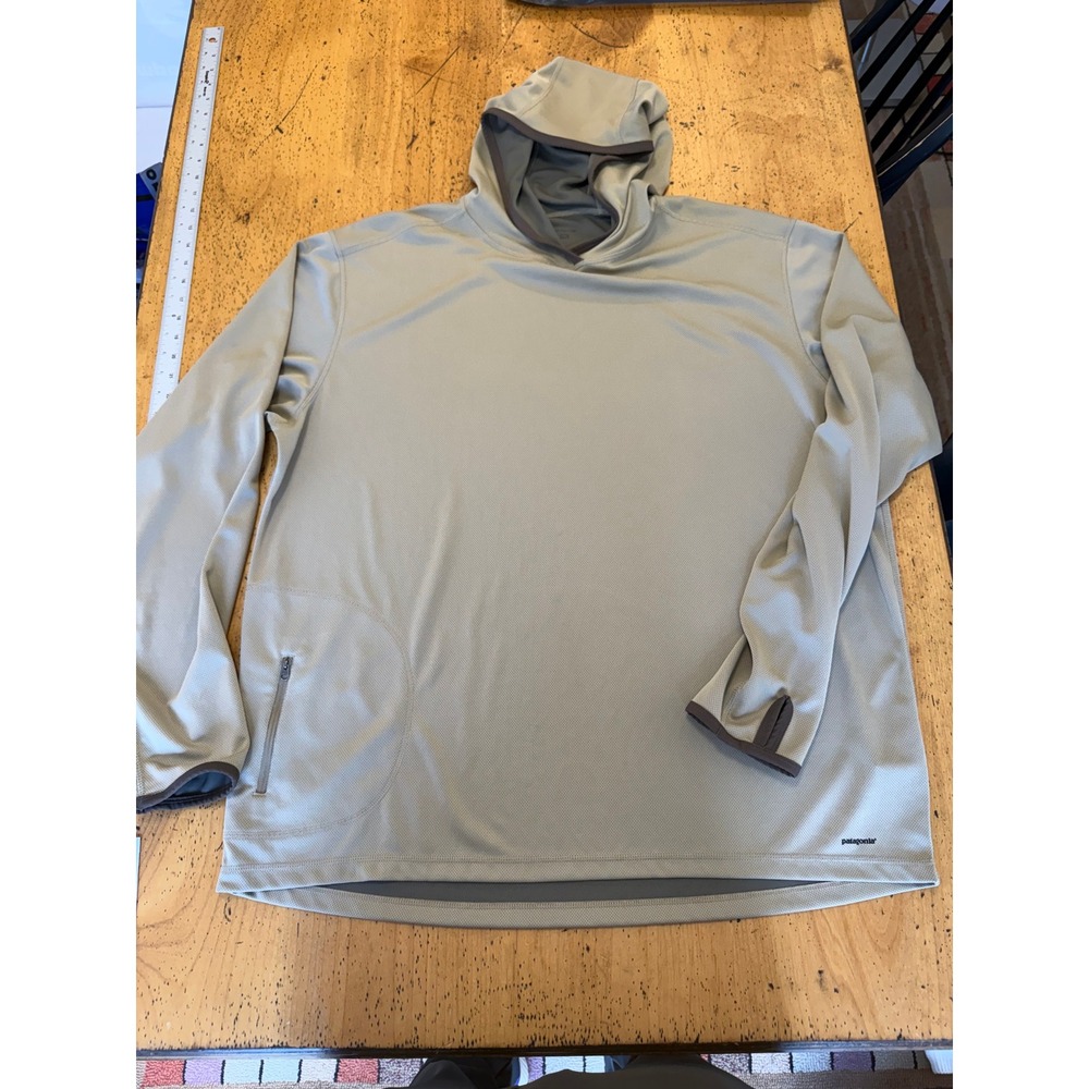Patagonia Capilene Cool Daily Hoody XXL Tan Khaki Sun Hoodie Long Sleeve Mesh